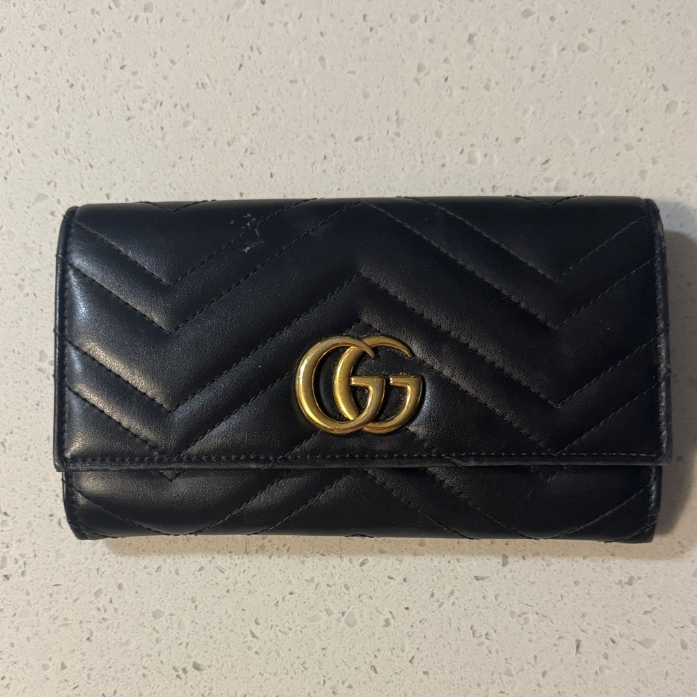 Gucci Black Chevron Quilted Leather Wallet with Gold Double-G